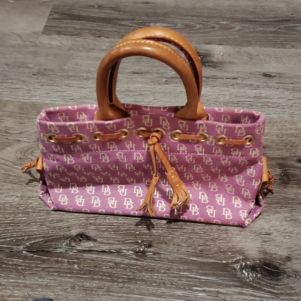 dooney and bourke purse